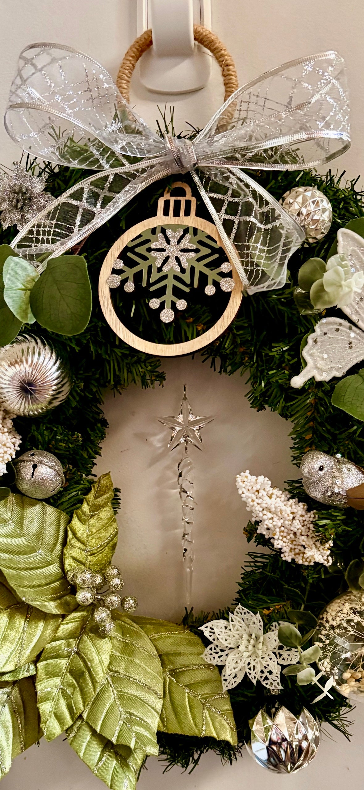 A Whispering Woods Christmas